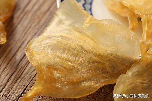干鱼胶和新鲜鱼胶的区别 干鱼胶和新鲜鱼胶的区别图片