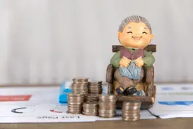 ​8省公布2021年养老金调整方案，来看养老金什么时候能发放到位图片