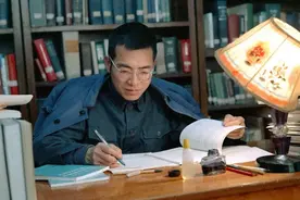 数学天才陈景润：47岁娶29岁漂亮女军医，老来子的数学怎么样图片