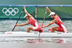 第37金！女子500米双人划艇夺冠图片