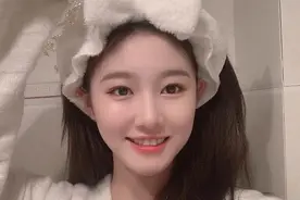 小说：我竟然被她强吻了图片