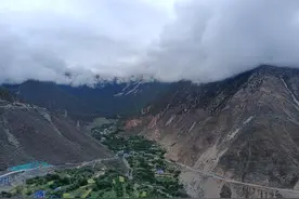 318，我们在路上—左贡站图片