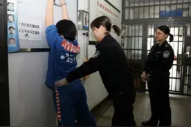 原来狱警也有编制，薪资待遇还不输公务员，不靠关系也可以进入图片