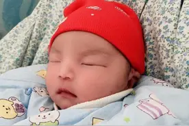 薛之谦前女友李雨桐官宣当妈！晒宝宝正面照秀幸福，丈夫身份曝光图片