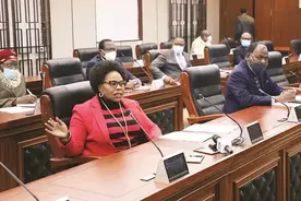 津巴布韦开放国内旅游！行动起来，看最美的维多利亚大瀑布吧图片