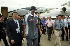 谁是国内最受欢迎NBA球星 看中国行排场就知道 乔丹都是小场面图片