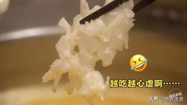 鹅蛋能和花胶一起吃了 2026年鹅蛋能和花胶一起吃了会中毒吗