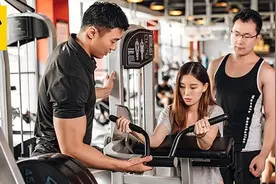 肌肉男怎么能生病？那么壮白练了图片