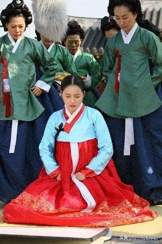 废妃尹氏——灰姑娘的童话故事，恶毒王妃的作死之路