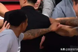 半场狂轰98分，单节55分！CBA历史第一！这比全明星还牛啊图片