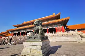 故宫里有一对石狮子，600年来只动过一次，此后再没人敢动过图片