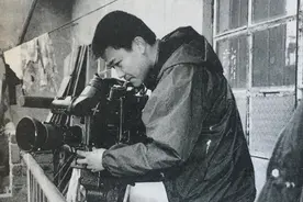 凭《舌尖》封神，却被批“一文不值”，离开央视的陈晓卿怎样了图片