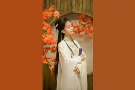 如何给美女写诗？轩窗玉盏，谁执桃花扇｜|红颜颂（南郭居士）图片
