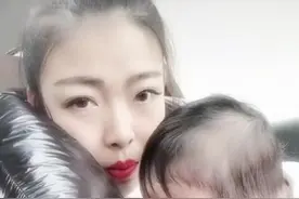 新生宝宝饮食无节制，脸胖得变形，网友：“蜡笔小新”同款脸型图片