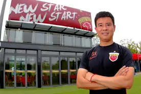 专访｜首位亮相欧冠的中国球员，转型后经历了哪些挑战？图片