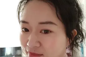 染发别去理发店了，教你一个人在家染发图片