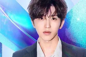 从练习生C位出道、到全网黑、再到坤制作人，蔡徐坤养成记图片