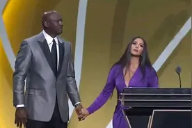 乔丹引荐科比进入名人堂，那他还引荐过谁？未来谁还会入他法眼？图片