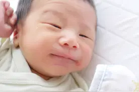 【育儿日志】新手奶爸奶妈为不满一个月的小宝宝准备了哪些必需品图片