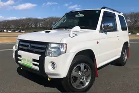 三菱版“吉姆尼”来袭，1.5T引擎+四驱+差速锁，帕杰罗io真帅气图片