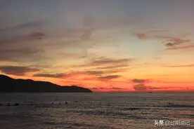 海与天的交界之美 越南岘港美溪海滩日出灿烂图片