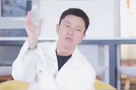 PGone深夜发文道歉，李小璐疑隔空鼓励，贾乃亮晒视频有深意图片