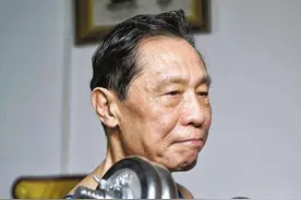 84岁钟南山，看起来比同龄人年轻20岁！他有一套自己的养生经图片