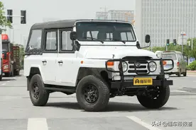 新车 | BJ 212百年纪念致敬版实车到店，售7.98万元，配三菱1.5T动力图片