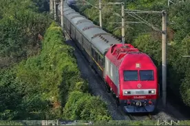 宁芜铁路将出现HXD3B和SS9图片