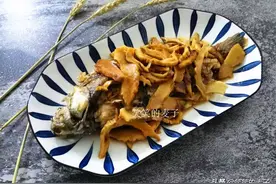 在家泡发笋干，简单两步就搞定，鲜嫩又美味，过年过节可用图片