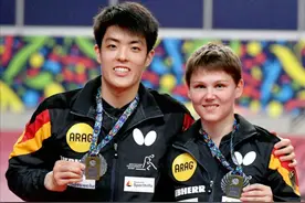 华裔名将爆冷夺冠！父亲是日本队教练，曾指导石川佳纯、张本智和图片