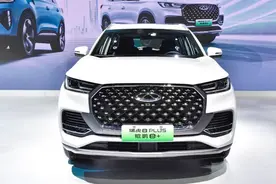 零百加速4.9秒，亏电油耗低于5L，奇瑞鲲鹏混动比DM-i更牛？图片