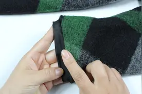 外套里的内衬老是往外“跑”，学会这个小窍门，冬天衣服整整齐齐