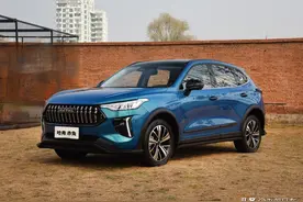 长城哈弗推出一款全新跨界SUV叫做“赤兔”，主打时尚运动风图片