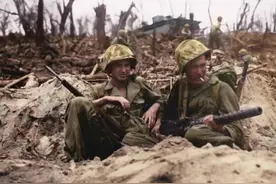 战场上炮火连天，士兵如何睡觉？老兵说睡不着的士兵往往活不下来图片