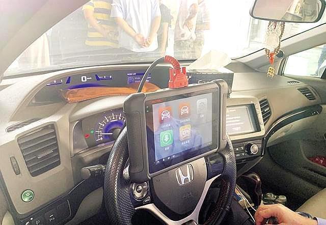 插上OBD检测车子就要报废？汽车年检新规并没那么可怕