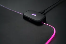巨型发光HUB桌布 美商海盗船MM700 RGB鼠标布垫体验图片