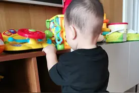 【宝宝尖叫是怎么回事，要不要阻止呢】图片