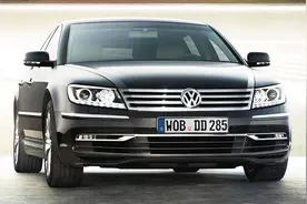 为什么大众辉腾能卖200多万？上路很多车主还绕着走，看完就明白视频封面