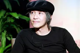 被李成儒批评，却拿周星驰挡枪？振振有词的许君聪，新片彻底扑街图片