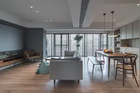 为什么喜欢“横厅”户型的人越来越多？住过才知道，真的很舒适图片