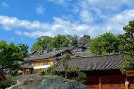 腾格尔：草原萌叔浪行四方图片