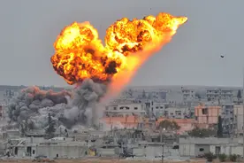 迷雾中的伊拉克：反美斗士赢下大选，过渡总理遭暗杀，美国说话了图片