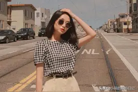 今秋火了一条裤子，叫“云朵裤”，四五十岁的女人穿上好时髦图片