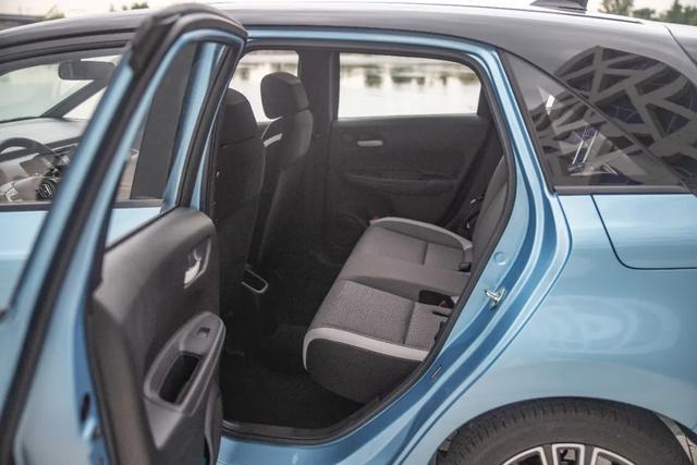 底盘/隔音/配置全面升级，自动挡8.18万起，全新一代飞度又要火了