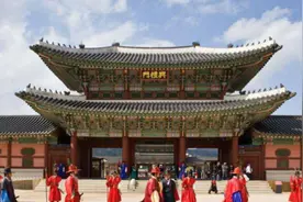 看完韩国的王宫，再看看中国的皇宫，差距一目了然图片