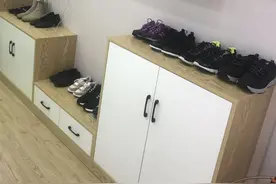 90后女大学生开洗鞋店，年收益比当总裁的同学还要高，创业分享图片