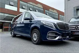 全新款奔驰豪华商务车，欧洲复古贵族范儿，上街回头率爆表图片