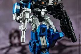 「变形金刚 - 铁工厂」 IF-EX12G 蓝霹雳 2/2图片