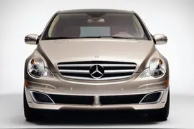 2021款奔驰R级到港！比埃尔法后排大，预计能火？图片